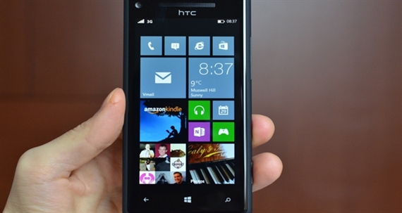 Microsoft muốn HTC chuyển sang Windows Phone