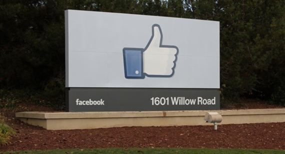 Ứng dụng Facebook trên di động nhộn nhịp xứ Thụy Điển