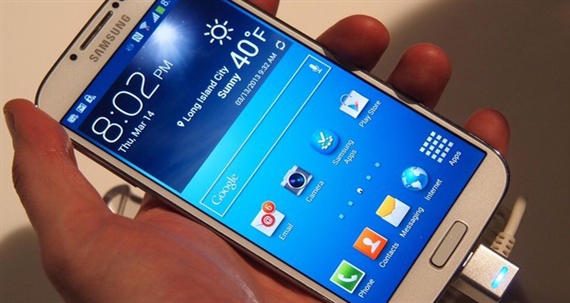 Cẩn thận bẫy khuyến mãi smartphone cuối năm