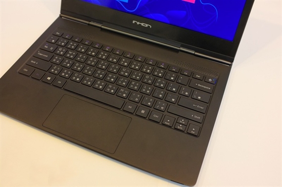 Laptop Inhon mỏng nhẹ nhất thế giới