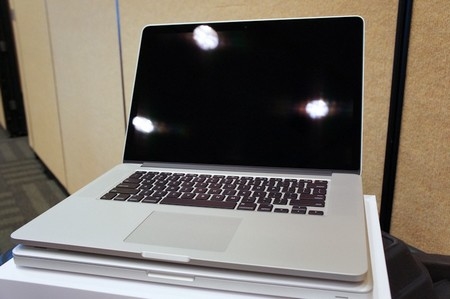 MacBook Pro đứng đầu top 10 hiệu năng cao