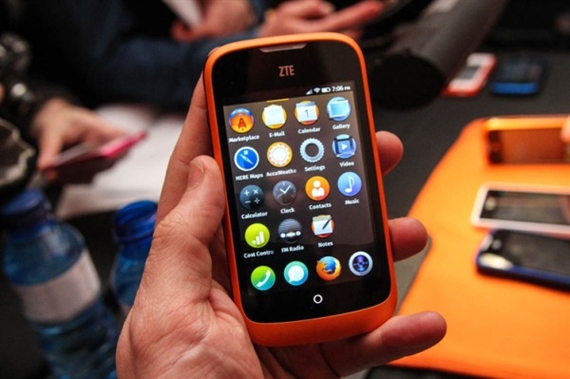 ZTE Open chạy Firefox OS giá 90 USD