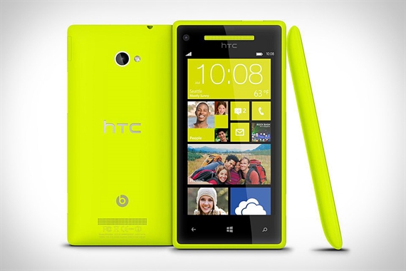 HTC 8X “cháy hàng” khi giảm giá từ 13,8 triệu còn 4,5 triệu