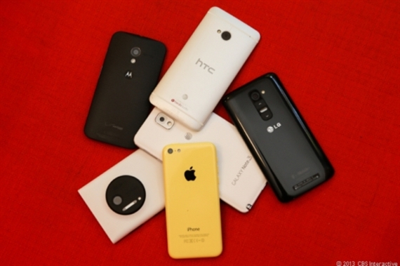 10 smartphone tốt nhất phù hợp làm quà Tết