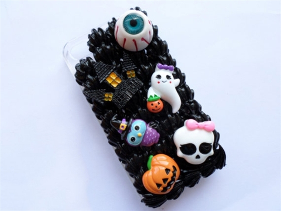 10 mẫu vỏ case điện thoại phong cách Halloween