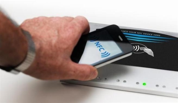 Thanh toán bằng iPhone 6 qua kết nối NFC là gì?