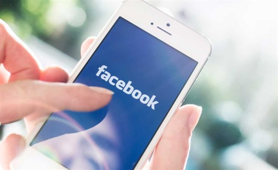 Facebook cho phép người dùng thay đổi giới tính tùy thích